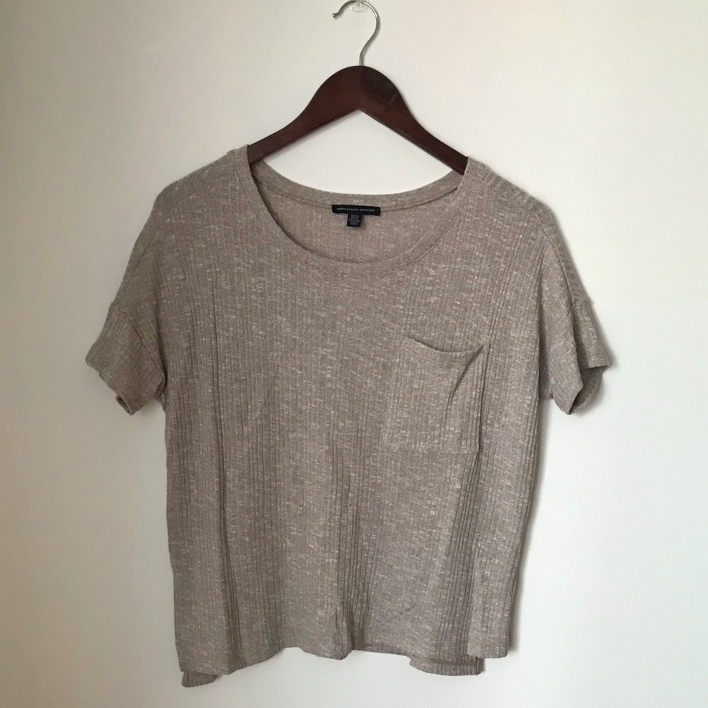 Boxy knit pocket top